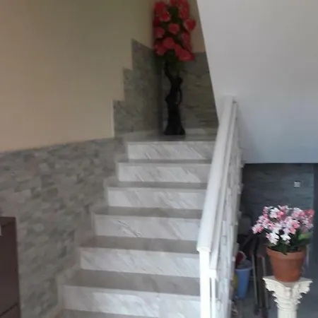 House Dilena Tsimtsiri 리메나리아