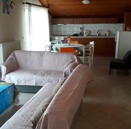 House Dilena Tsimtsiri Limenaria (Thasos)