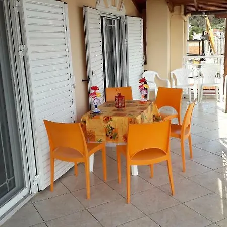 Nyaraló House Dilena Tsimtsiri